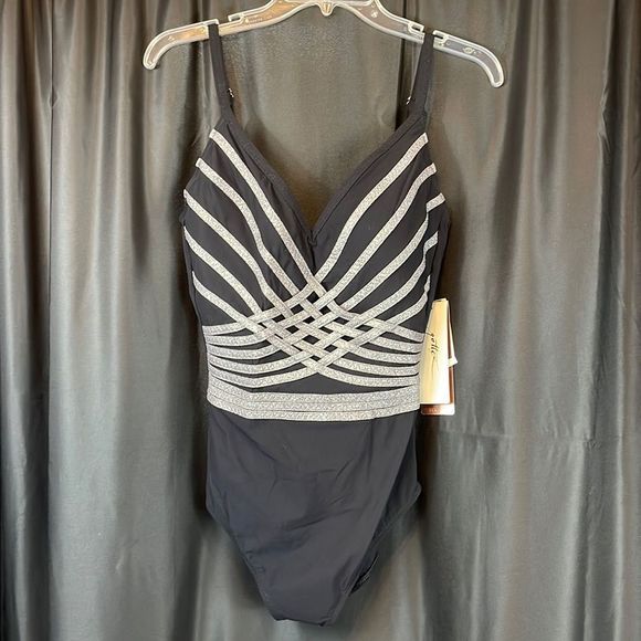 Gottex bathing suite - Picture 1 of 5